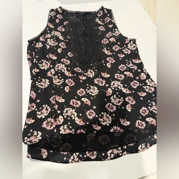 White House Black Market Black Floral Sleeveless Top - Picture 4 of 8